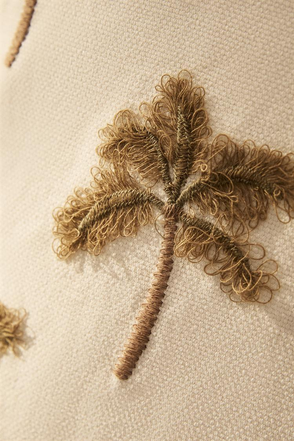 ZARA HOME ЧЕХОЛ ДЛЯ ДЕКОРАТИВНОЙ ПОДУШКИ С ВЫШИВКОЙ «ПАЛЬМЫ», КРЕМОВЫЙ