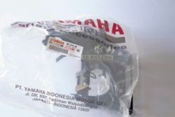 2DP-F8356-00. STAY 1. Headlight stay Yamaha N-max