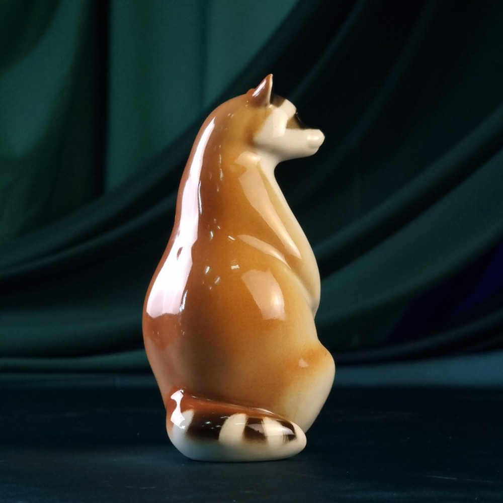 Фарфоровая фигурка «Енот»