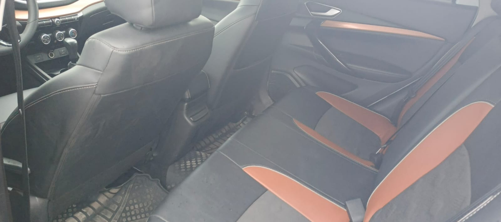 LADA VESTA Cross Life 1.6 106hp 5MT