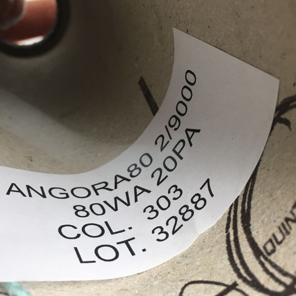 Ангора 80%, п/а 20%; 450м/100гр; col.303, цвет: Нежная мята. Бобинки 268, 314гр.