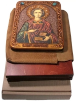 Инкрустированная икона Святой Великомученик и Целитель Пантелеймон 29х21см на натуральном дереве в подарочной коробке
