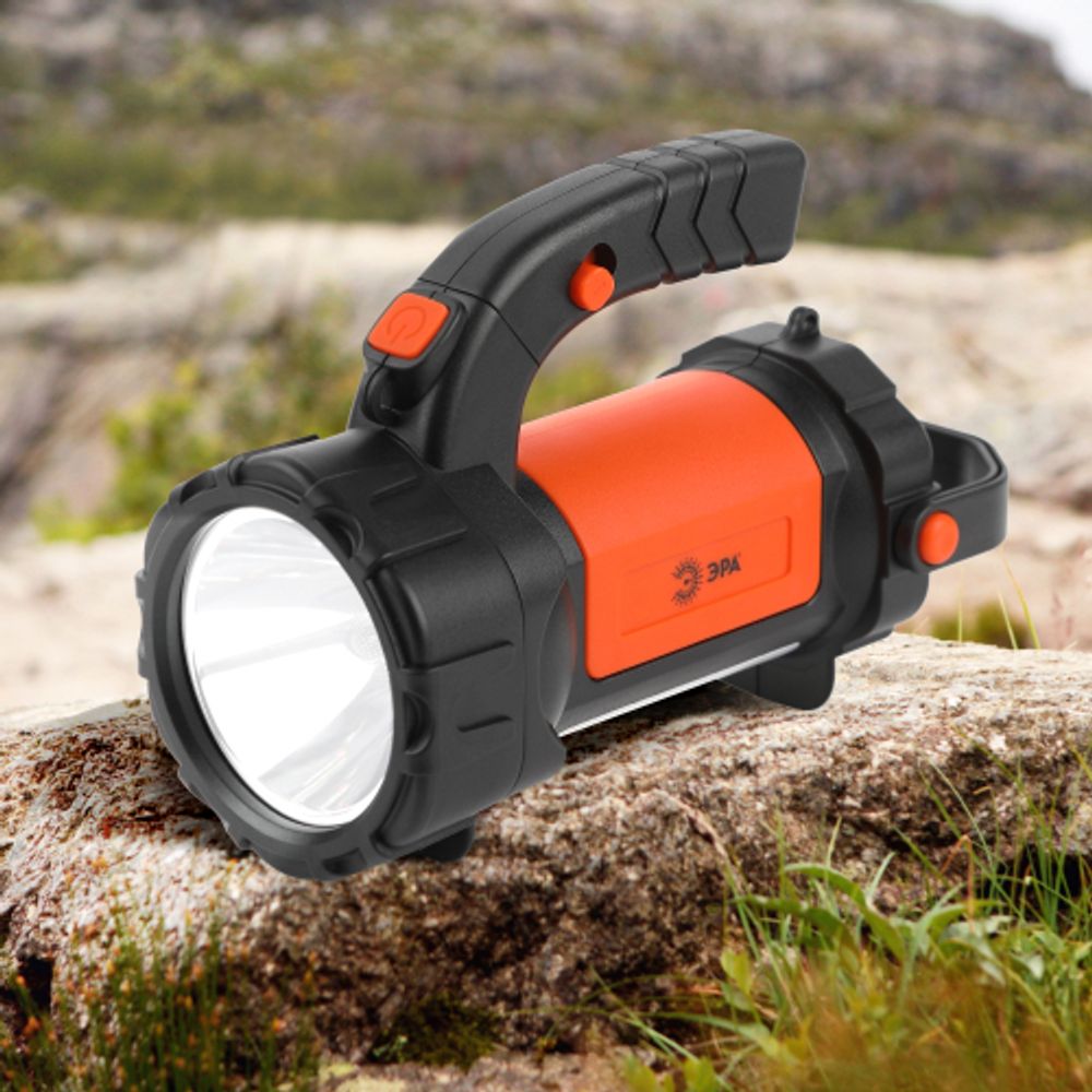 Светодиодный фонарь ЭРА PA-606 прожектор аккумуляторный 5 Вт, литий, поворотная ручка, Альфа | Прожекторные фонари