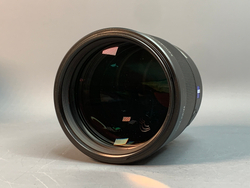 Sony FE 135mm f/1.8 GM