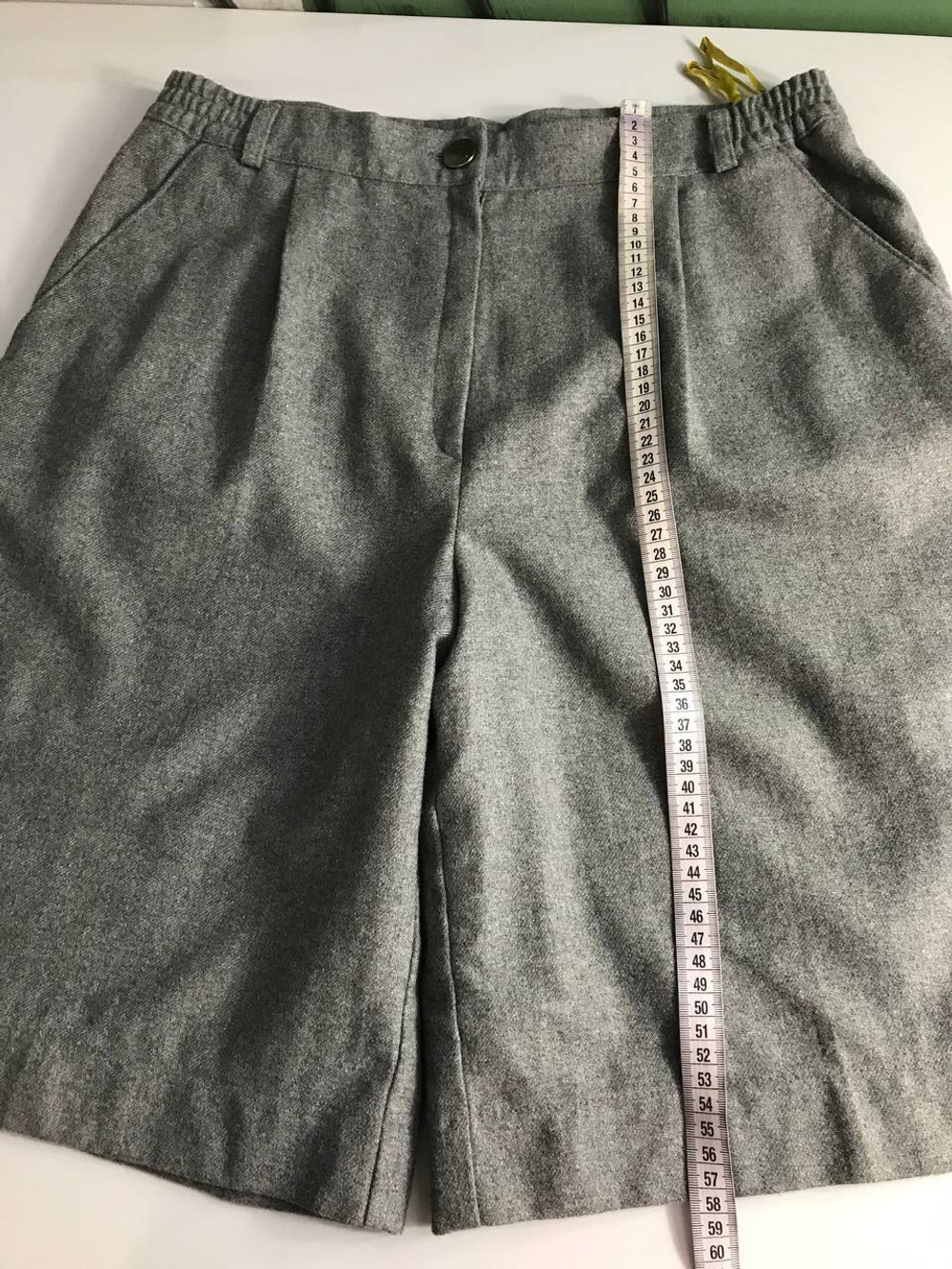 Шорты C&A из шерсти, визуально на 50 размер