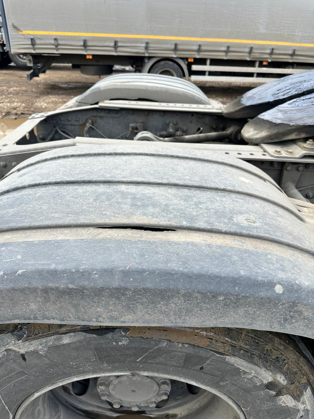 FAW JH6 4x2 Седельный тягач CA4180P25K15E5A80 (Дизельный, 11,6 л, 453 л.с., АТ)