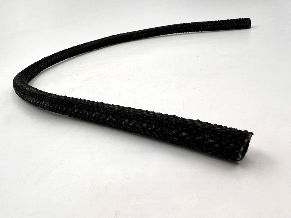 Шланг маслобензостойкий усиленный 680 мм