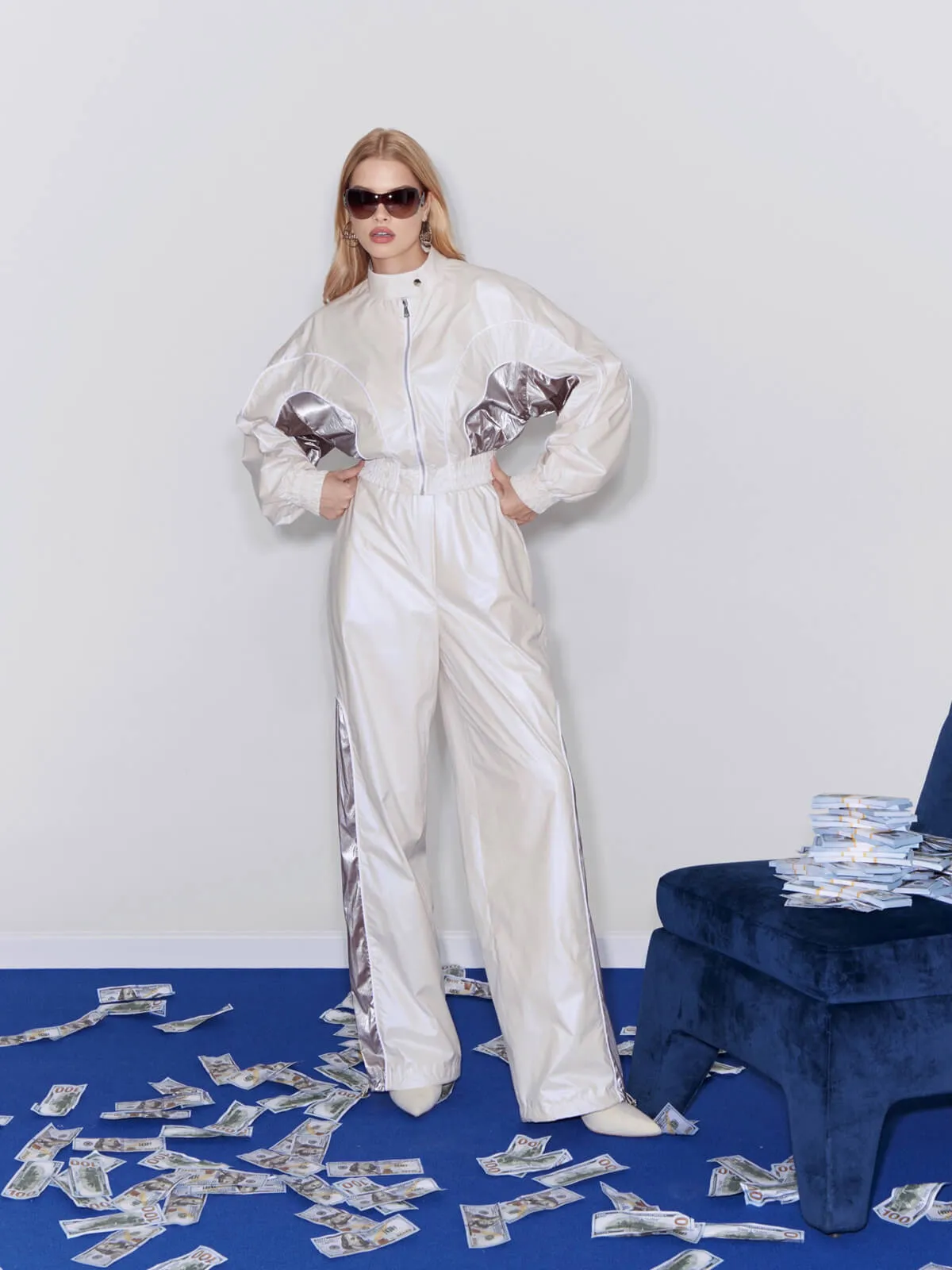 Бомбер молочный «Жена авторитета»