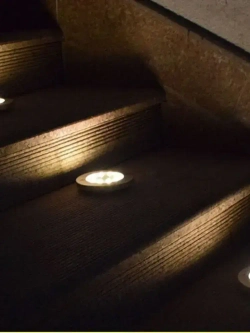 Фонарики садовые на солнечных батареях 4шт