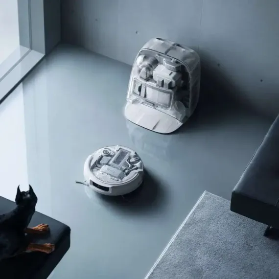 Робот-пылесос DJI ROMO P (версия с автоматической подачей и сливом воды)