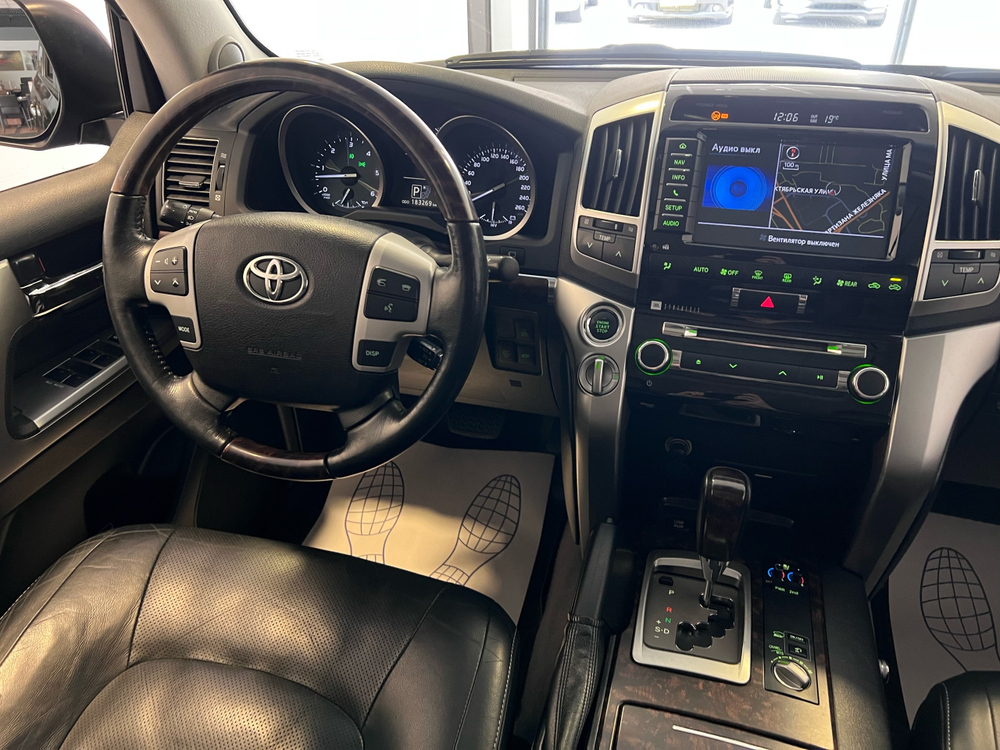 Toyota Land Cruiser, 2014 год
