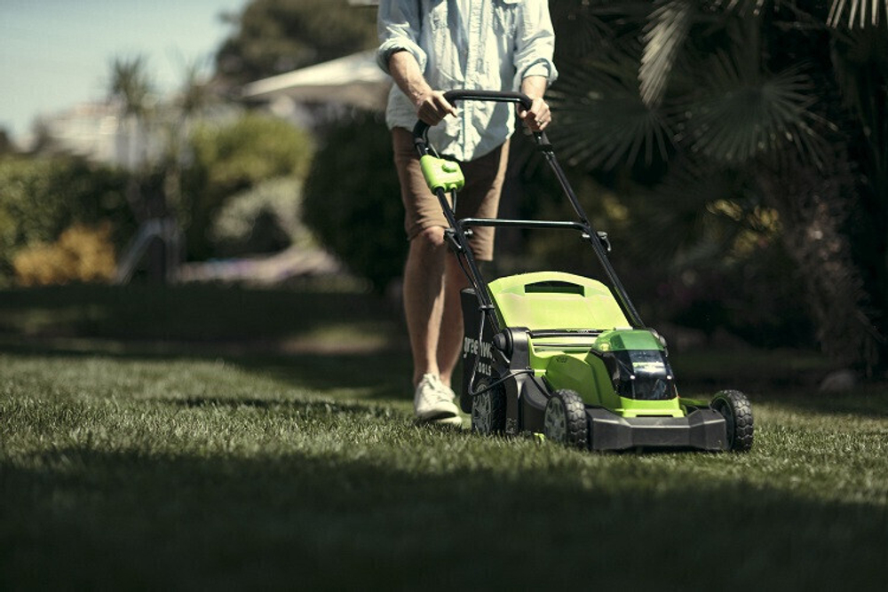 Газонокосилка аккумуляторная Greenworks G40LM40K4
