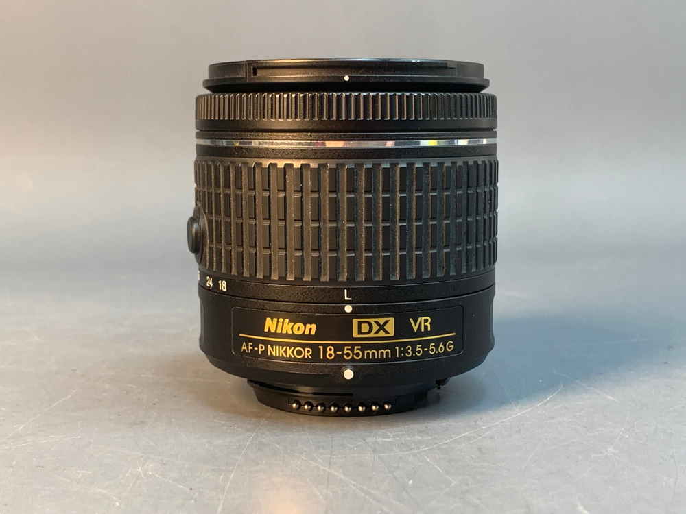 Nikon D5300 Kit 18-55mm 12634 кадров пробега.