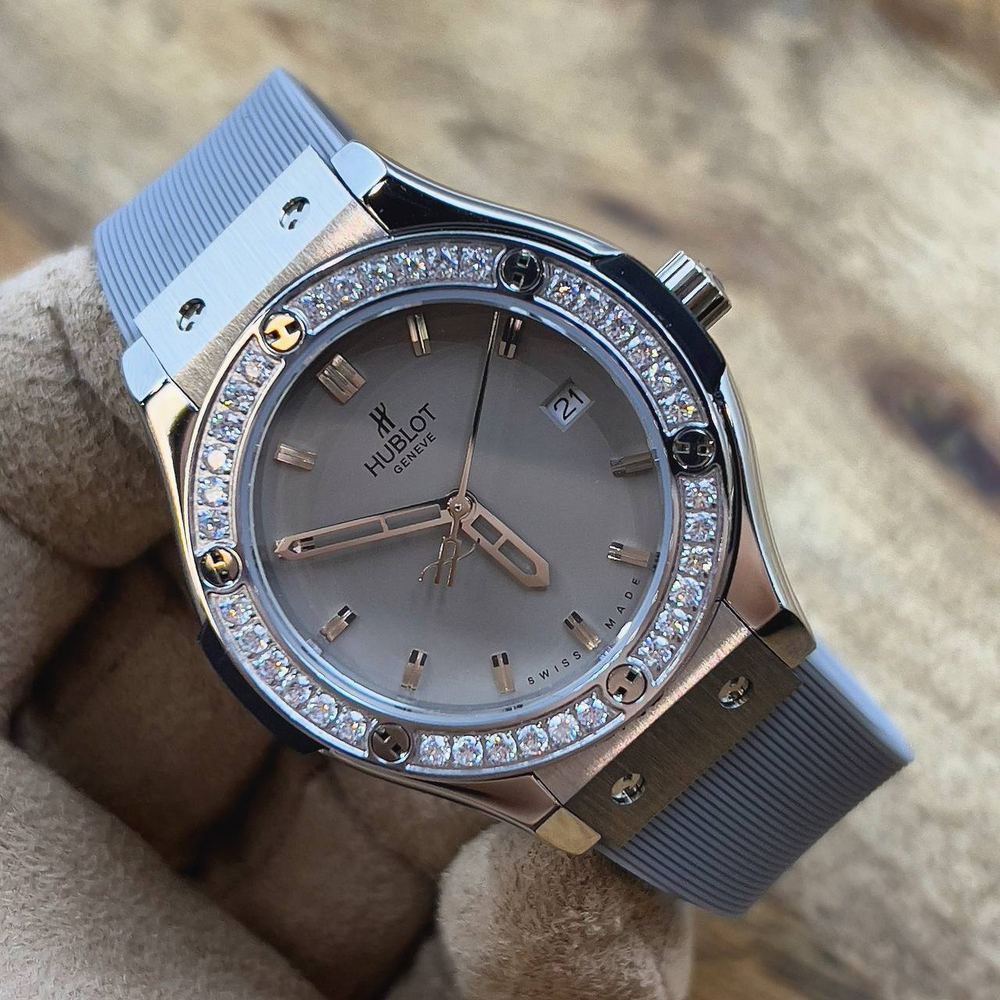 Часы Hublot