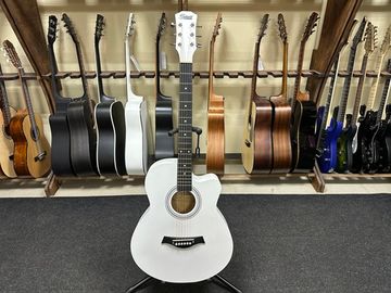 Комплект 12в1 акустическая гитара Belucci BC4020 WH