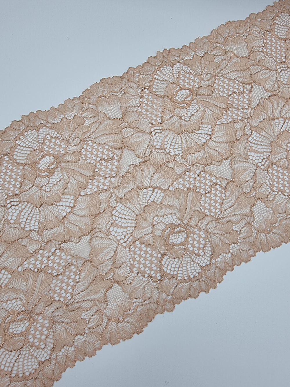 Кружево эластичное тёмно-бежевое/загар К718