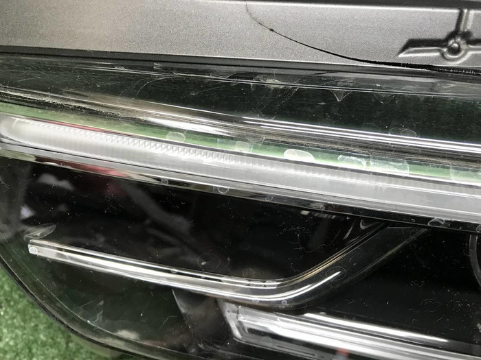 Битая Фара левая Infiniti QX80 (2017-2024) LED