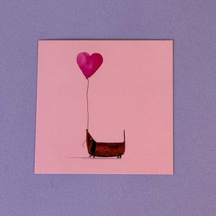 Открытка для букета или композиции "Собачка с шариком"