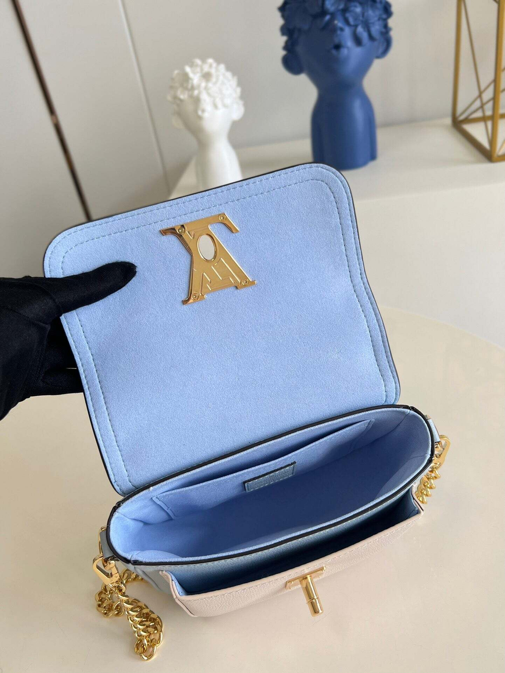 Louis Vuitton Lockme Tender