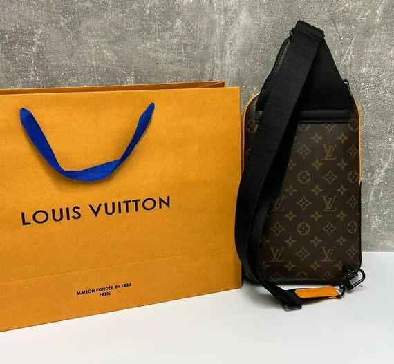 Сумка-слинг Louis Vuitton Avenue NM канва Monogram Macassar Orange