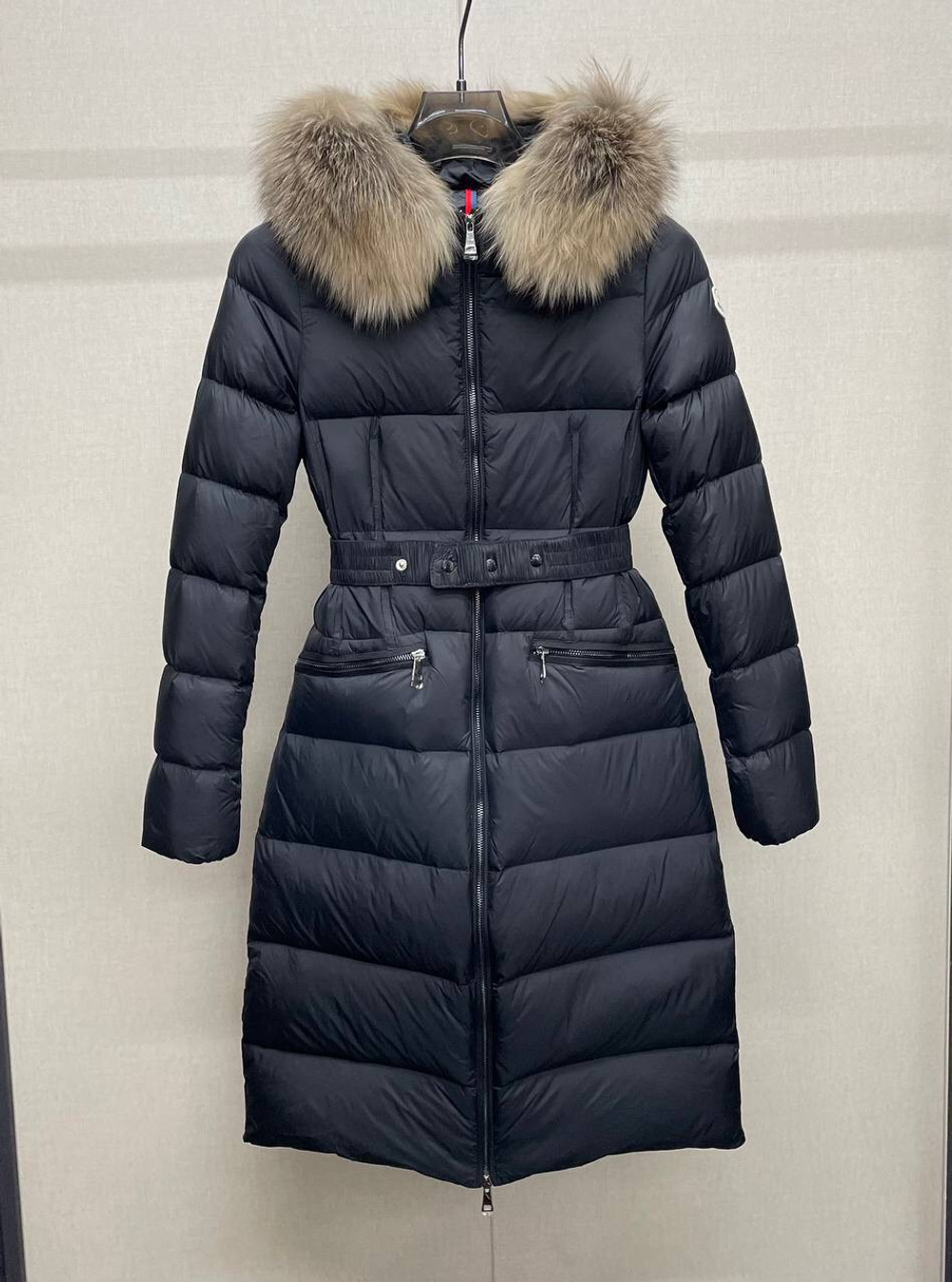 Пуховик Moncler