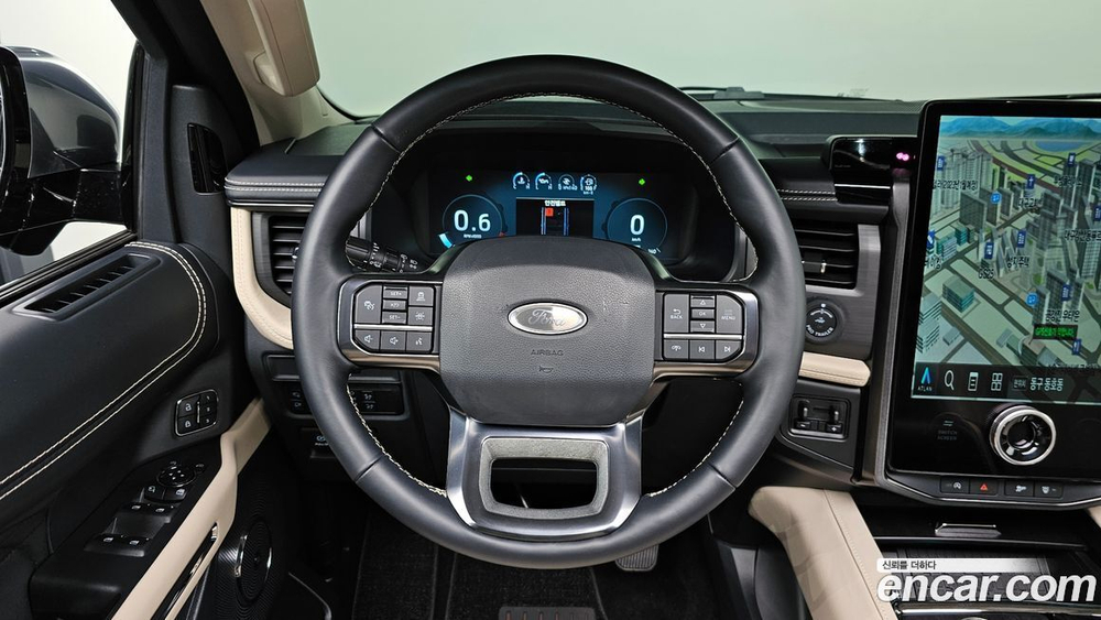 Ford Expedition Platinum 4WD (12.2022)