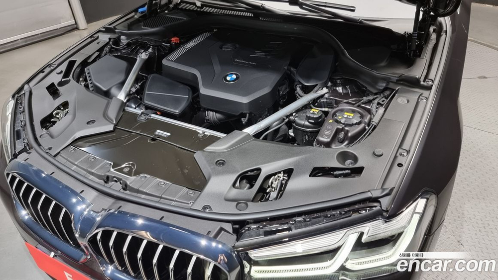 BMW 5 Series (G30) 520i M Sports (10.2022)