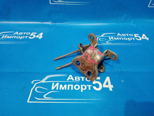 Петля двери задней левой NISSAN LAUREL 1994