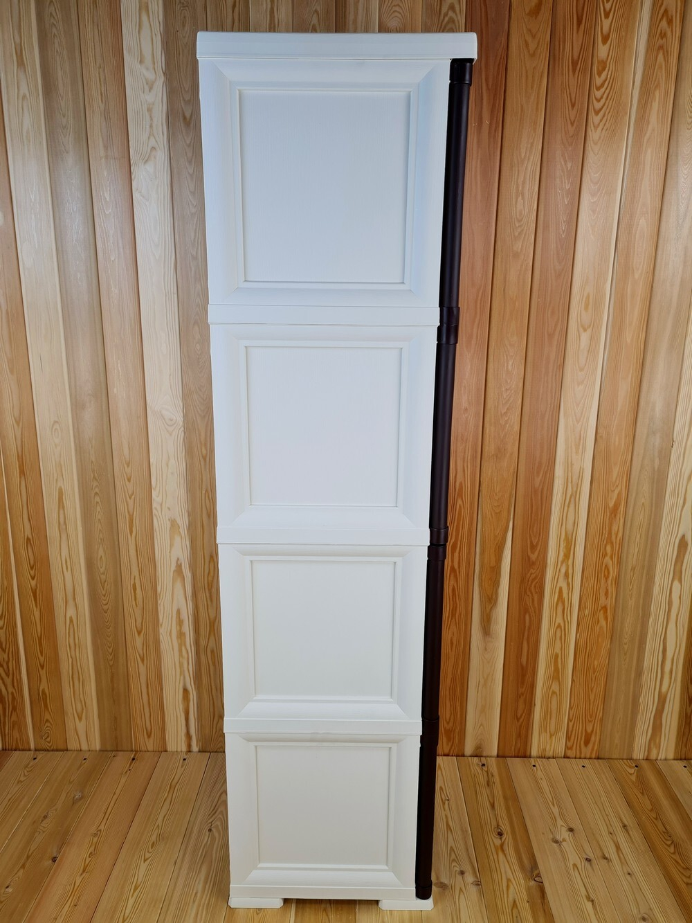 Шкаф высокий, с усиленными рёбрами жёсткости "УЮТ", 40,5х42х161,5 h, 2 плетёных дверцы. Цвет: Бежево-коричневый. Арт: Э-041-БД