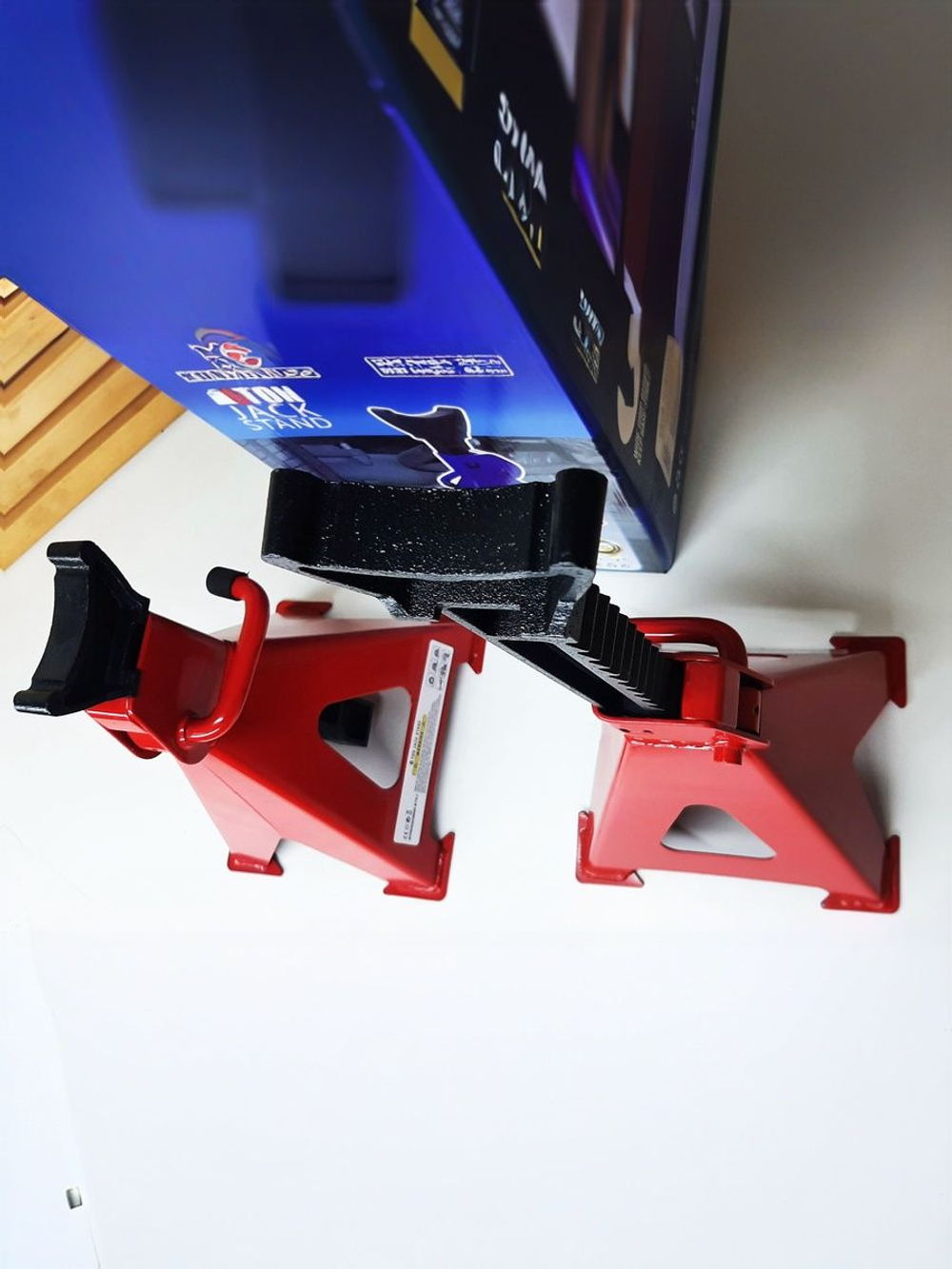 Стойка страховочная 6т с гребенкой ,подставка опорная под автомобиль