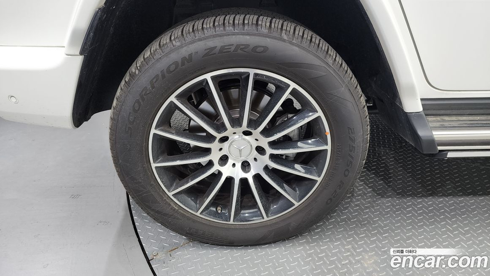 Mercedes-Benz G-Class W463b G400 d (08.2023)