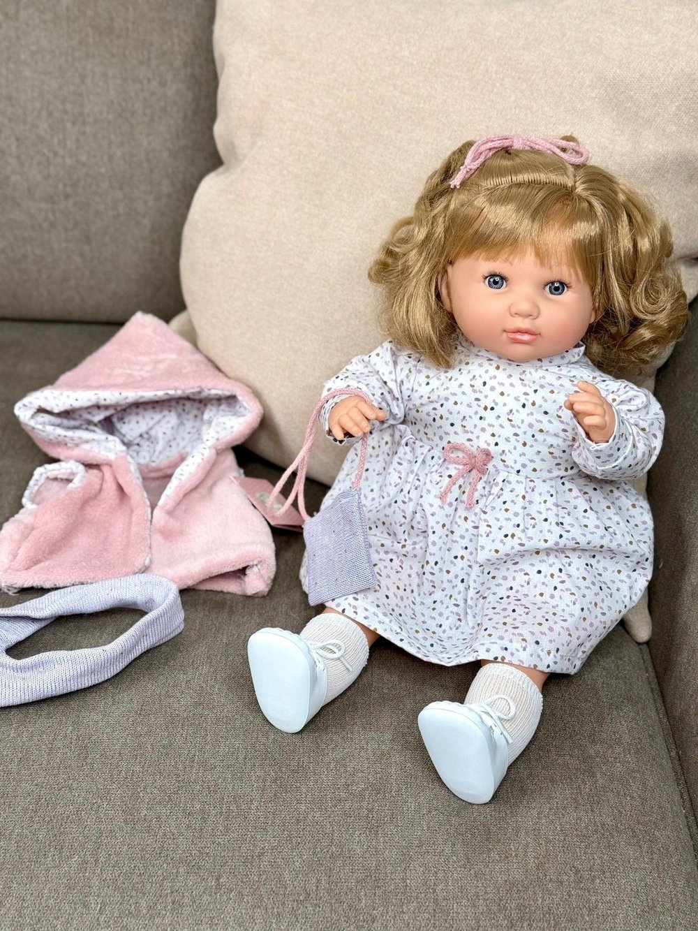 Кукла Berbesa мягконабивная 42см Sandra (4427S)