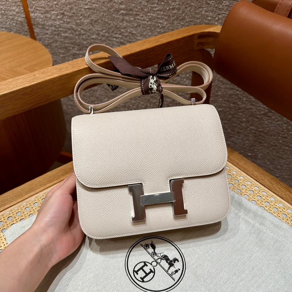 Hermes Constance 18