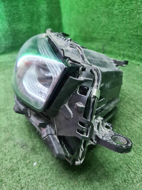 Фара правая Mercedes S W223 (20-нв) Digital Light