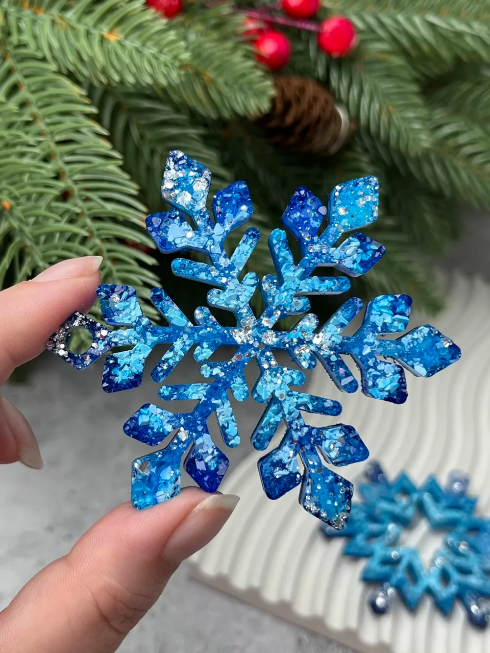 Набор новогодних елочных игрушек Снежинки 2 шт