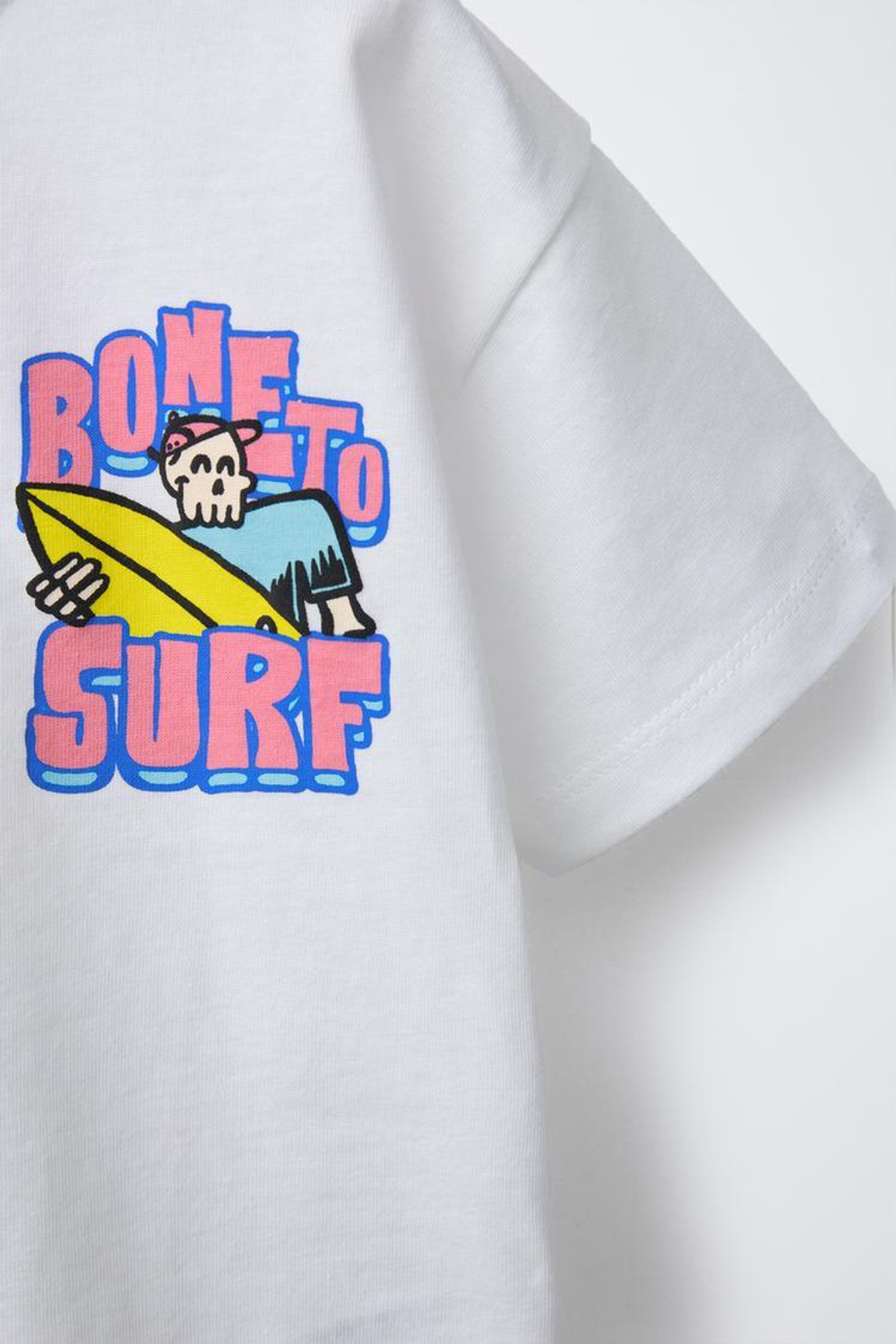 ZARA ФУТБОЛКА С ПРИНТОМ «СЕРФИНГ», БЕЛЫЙ