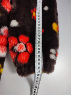 Шубка оригинальная на 7-8 лет