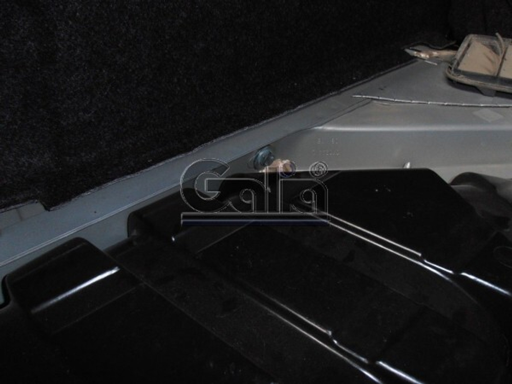 Фаркоп оцинкованный Galia R068A для Renault Grand Scenic II, Scenic II, Megane II хетчбек 2004-2009(паспорт и сертификат в комплекте)(без электрики)