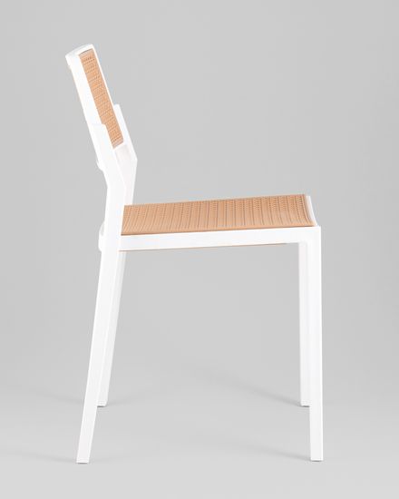 Стул пластиковый Milto белый