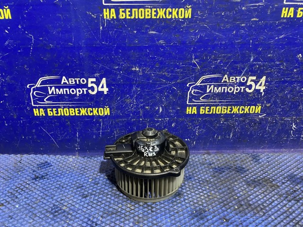 Моторчик печки Honda STREAM 2000-2006