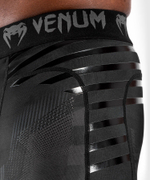 Компрессионные шорты Venum Skull Vale Tudo Shorts Black/Black