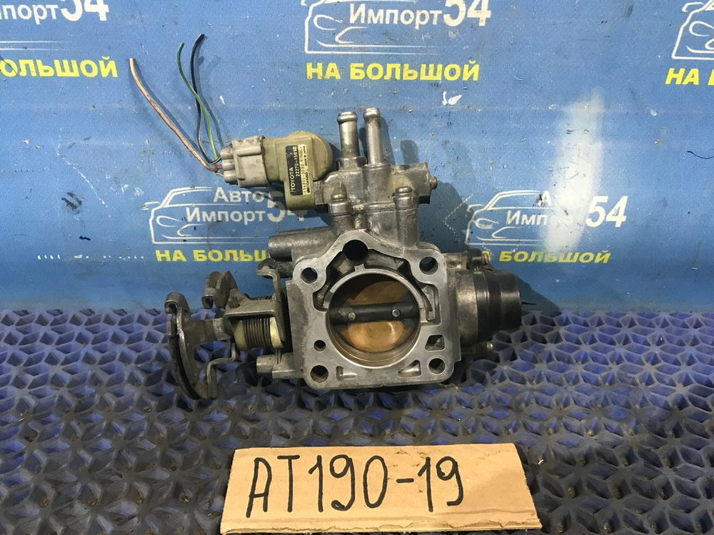 Дроссельная заслонка TOYOTA CARINA E 1996