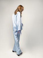 Костюм шелк с пером Голубой 2