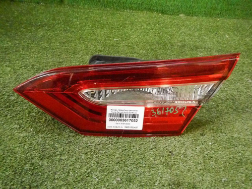 Фонарь правый внут Toyota Camry xv70 17-нв галоген