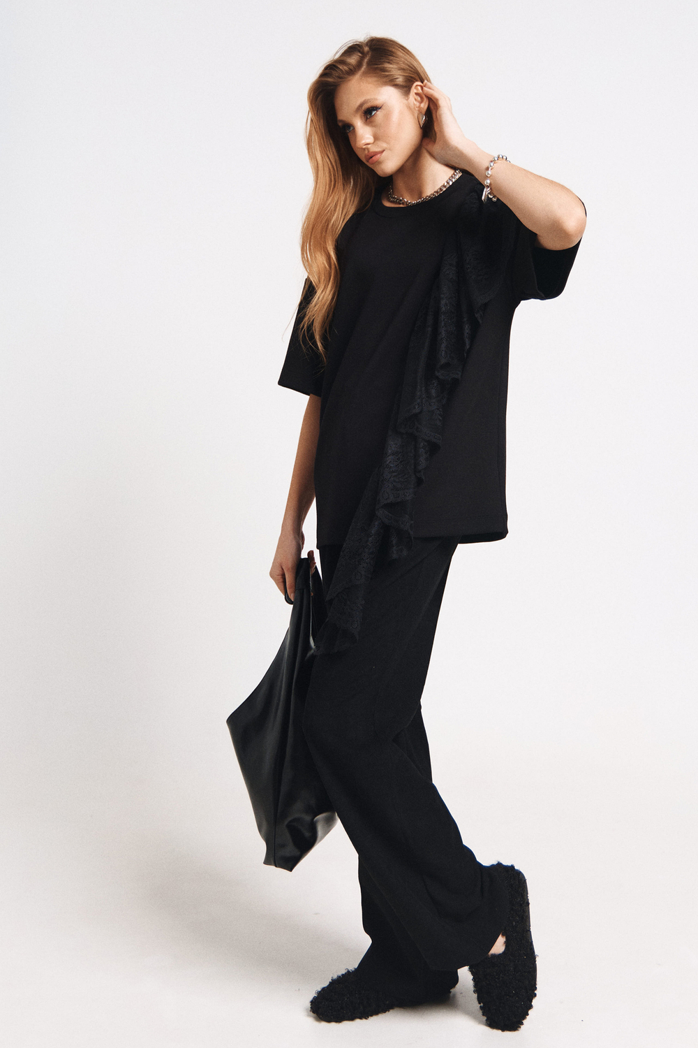 Футболка с кружевом