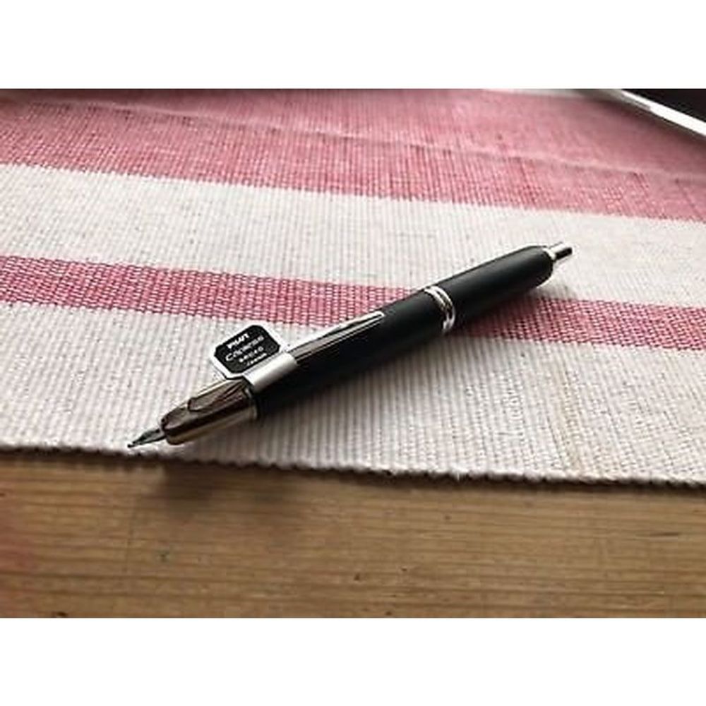 Pilot Capless Wooden в дереве с золотым пером F (FC-2500RR-F-B)