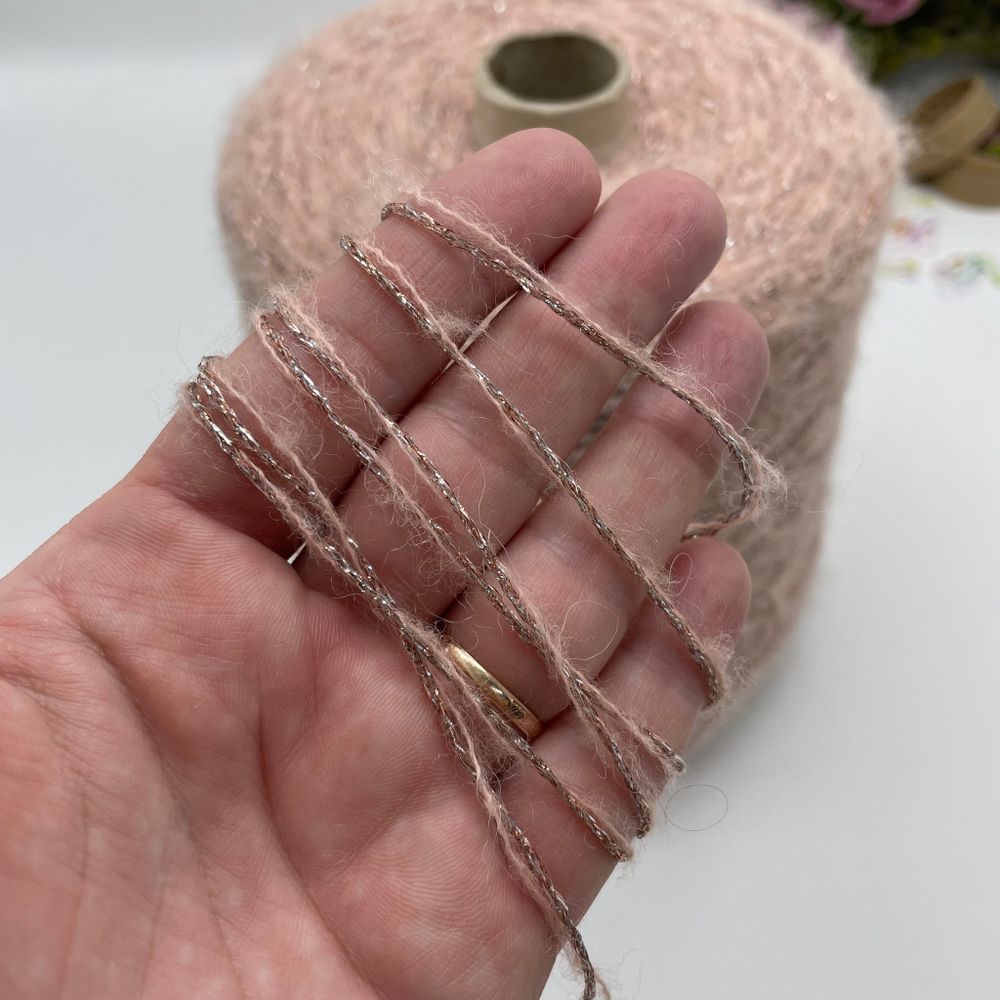 Lagopolane 30% мохер супер кид 30% вискоза 20% полиэстер 20% полиамид