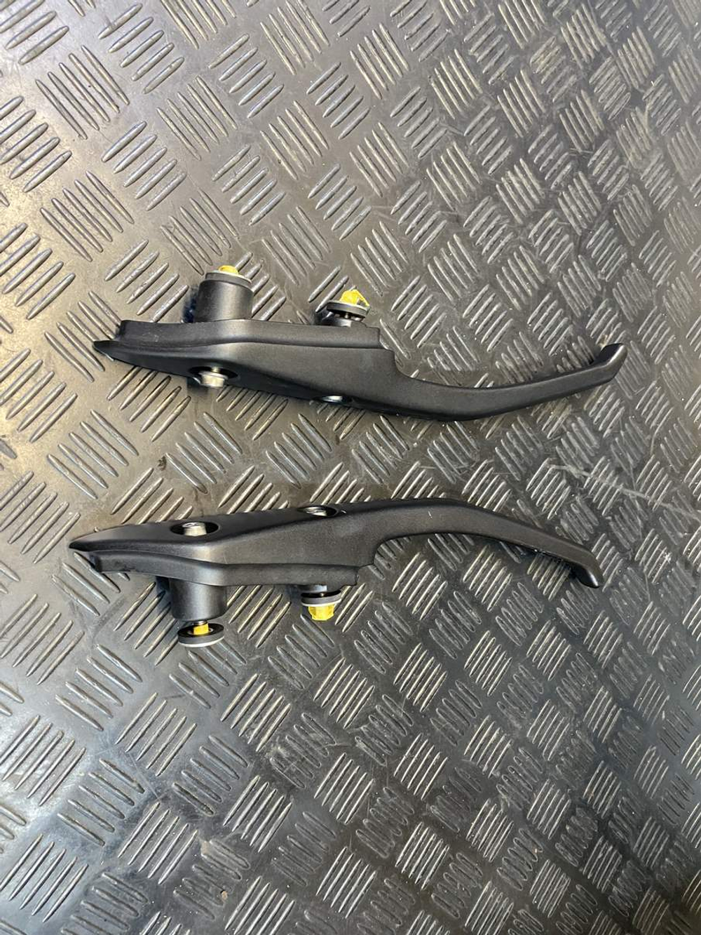 Ручки пассажирские Kawasaki Z1000 053359