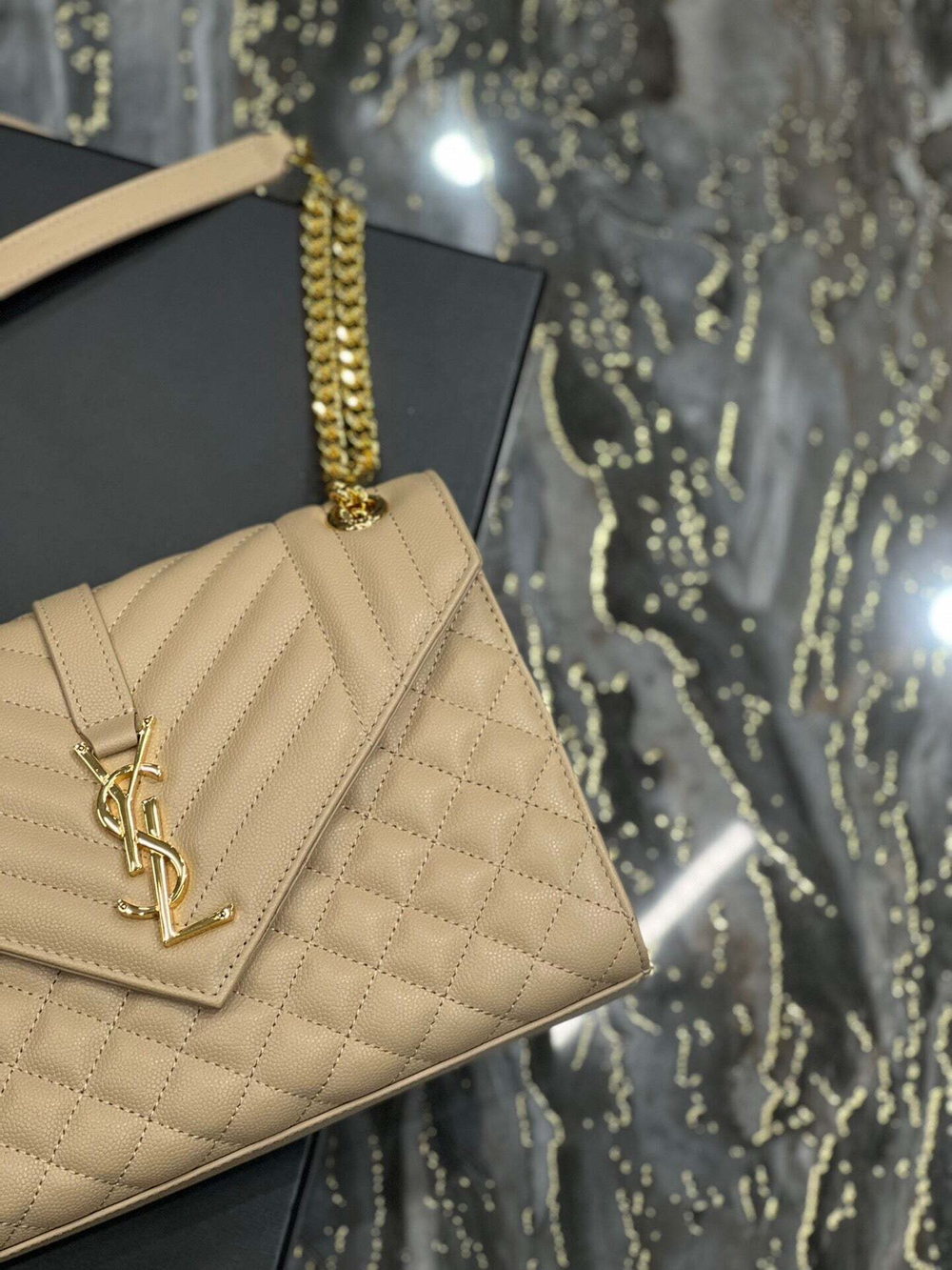 Yves Saint Laurent Envelope 24 cm