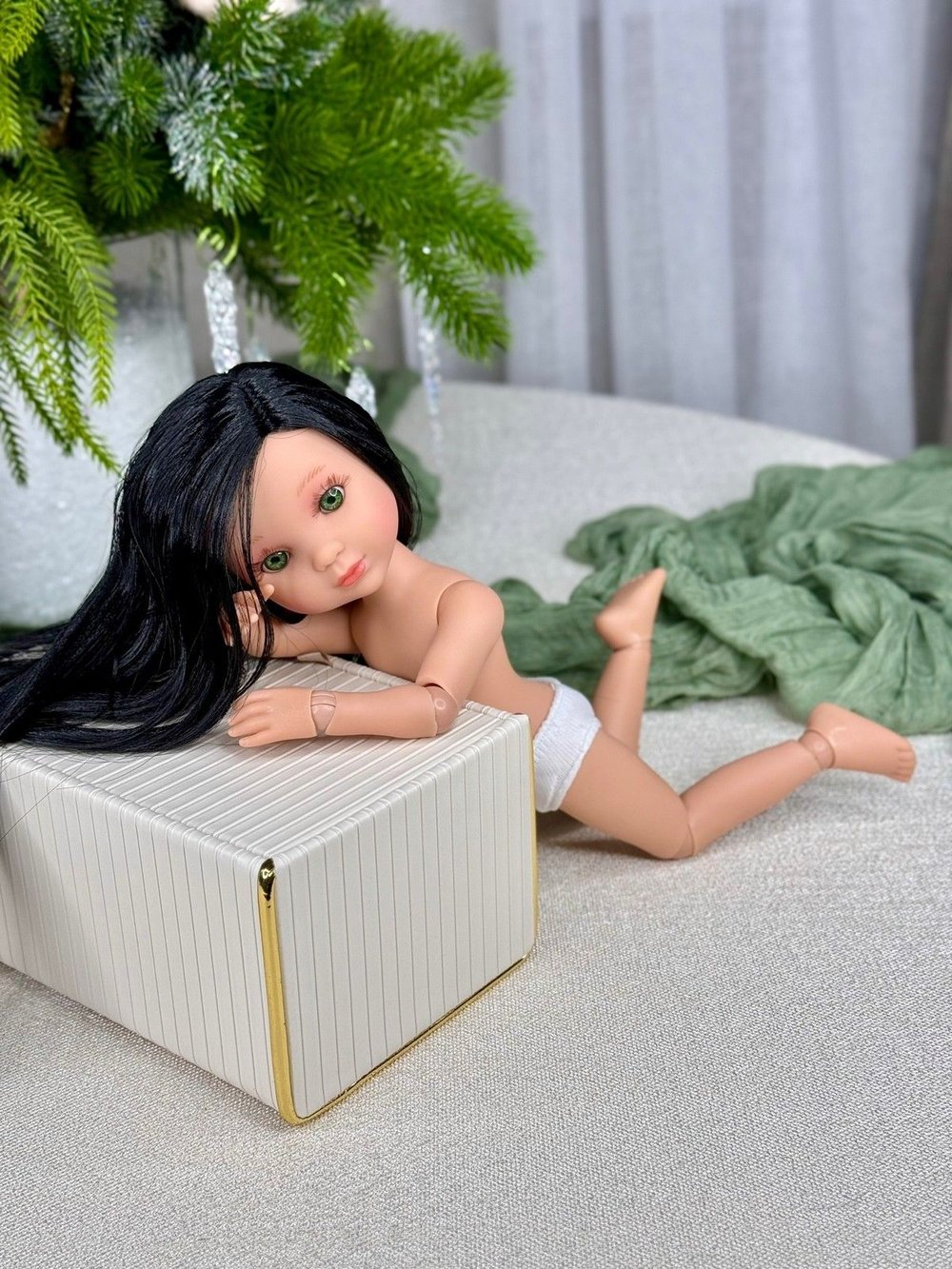 Кукла BERJUAN виниловая шарнирная 35см Ева (4834)